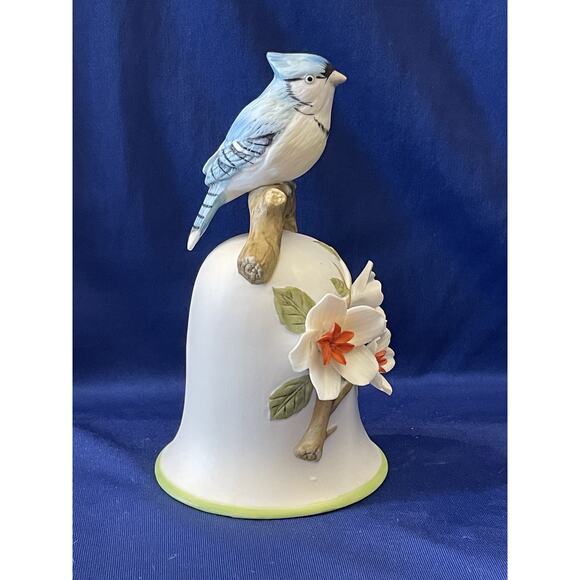 Bisque Porcelain Georgian BluJay and White Blooms - Picture 5 of 8